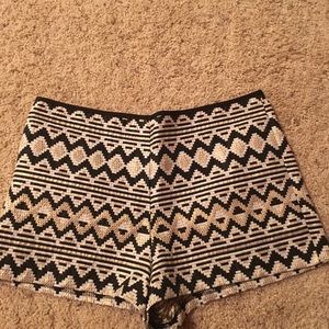 size medium shorts